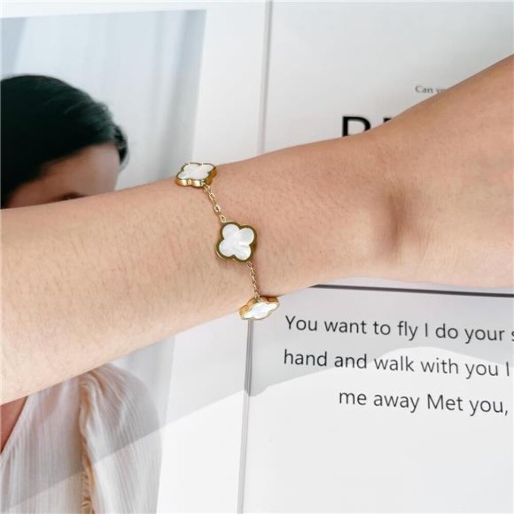 18K Gold Plated Clover Lucky Bracelet for Women White Flower - Picture 4 of 6